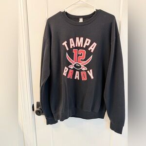 Tom Brady Tampa Bay Buccaneers #12 Crewneck Sweatshirt - Black - Size M